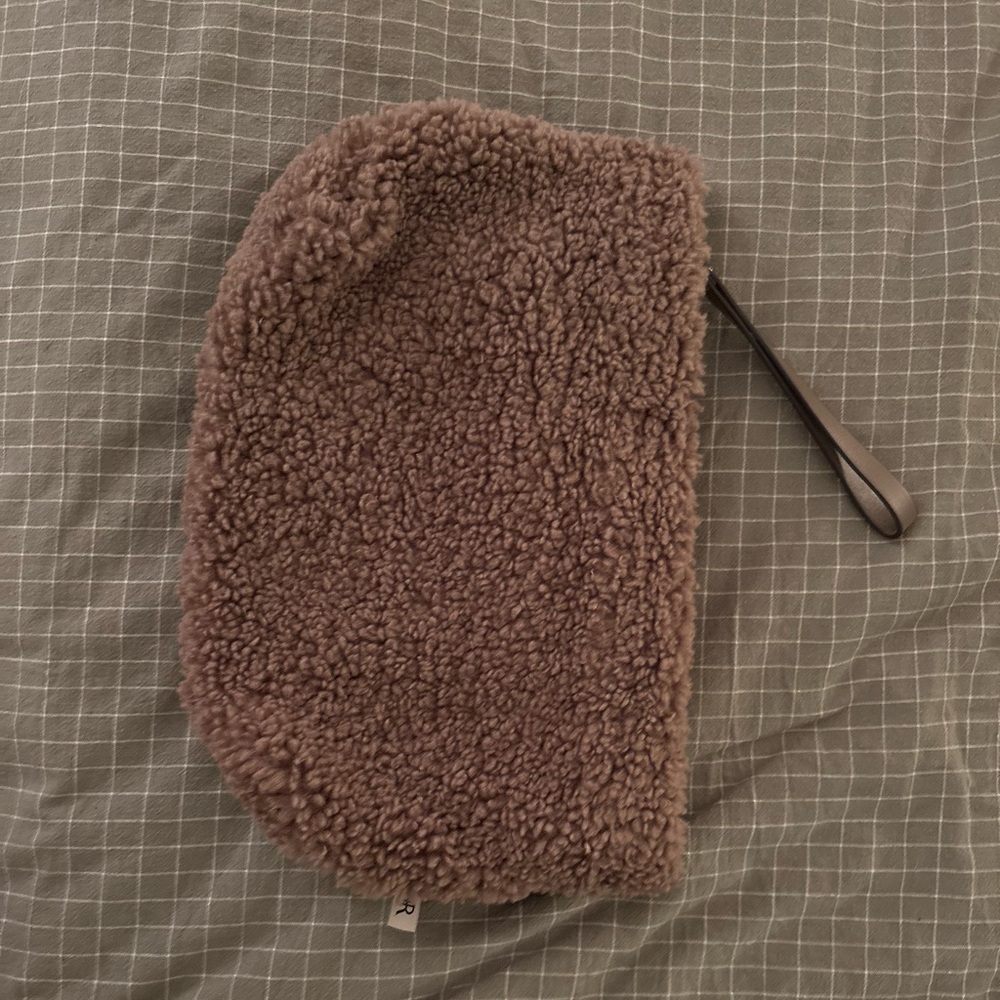 Teddy clutch from Banana Republic. Color taupe - Picture 2 of 2